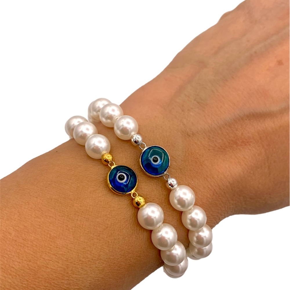 Pearl beaded evil eye bracelet